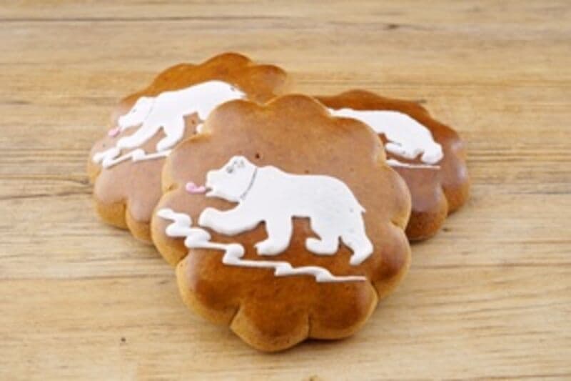 Herrlicher Bärenmutz
Honiglebkuchen hergestellt mit Berner Mehl und Honig aus dem Seeland.